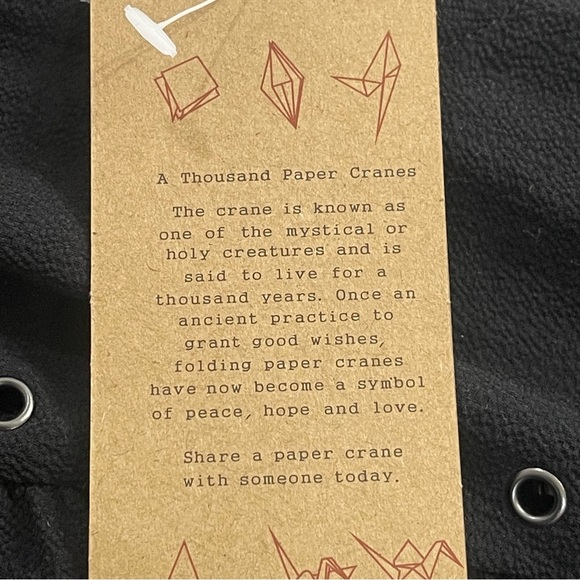 Paper Crane Flowing Semi Sheer Grommets Crop Top NWT Medium - Picture 7 of 9